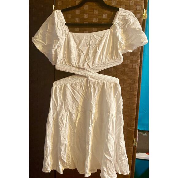 Short Flutter Sleeve Cut Out Dress- Size XS - Picture 2 of 5